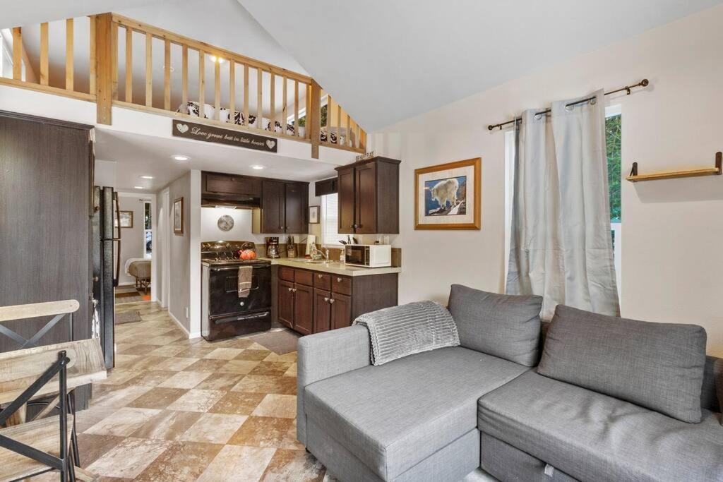 Cozy Tiny Home Steps Away From Mt. Rainier 애쉬포드 외부 사진
