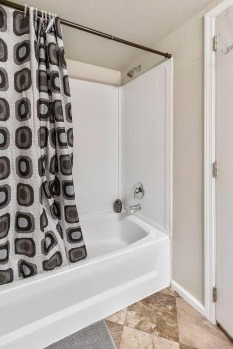 Cozy Tiny Home Steps Away From Mt. Rainier 애쉬포드 외부 사진